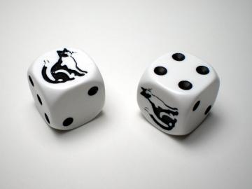 Koplow Games Cat White w/Black 16mm d6 Dice