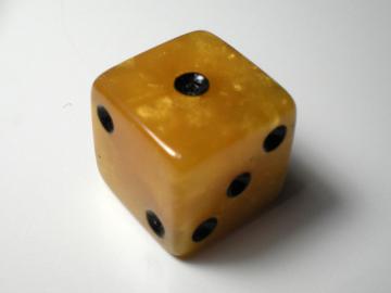 Koplow Games Marbelized Gold w/Black 16mm d6 Dice